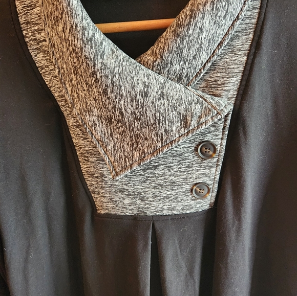 Womens plus top - Picture 5 of 6